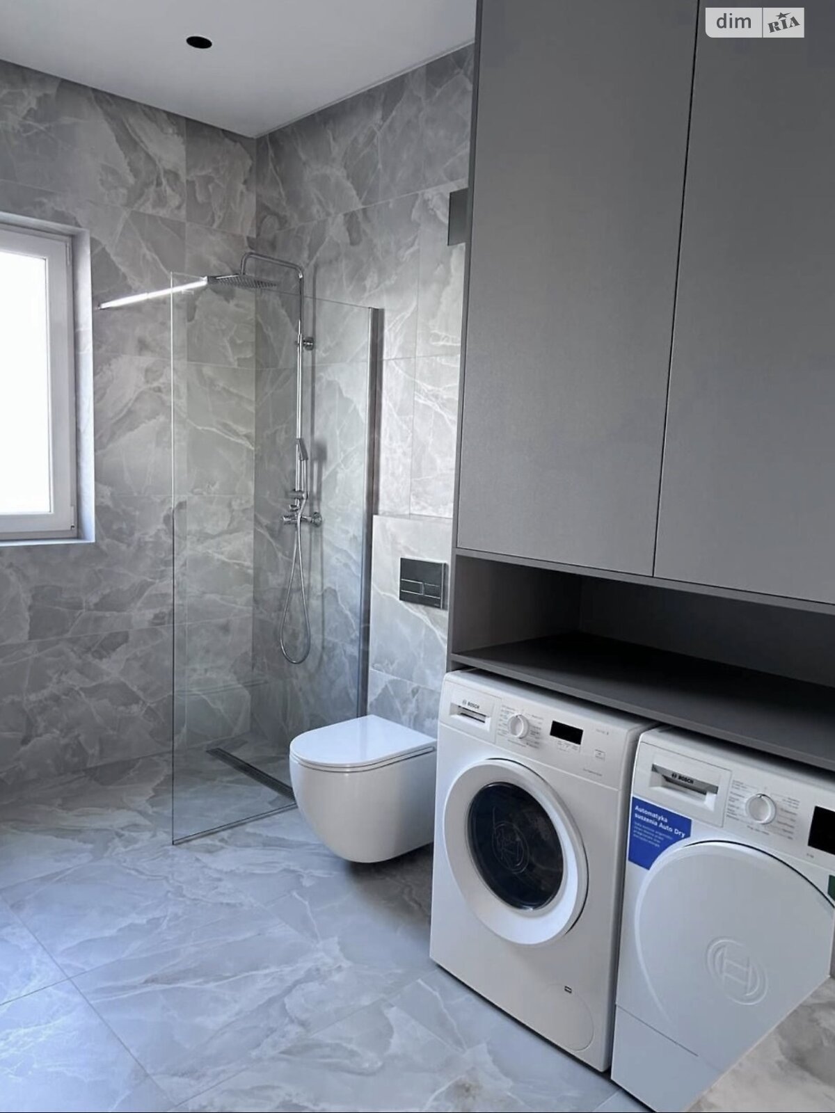 двухэтажный таунхаус, 125 кв. м, кирпич. Сдается помесячно в Сторожнице фото 1