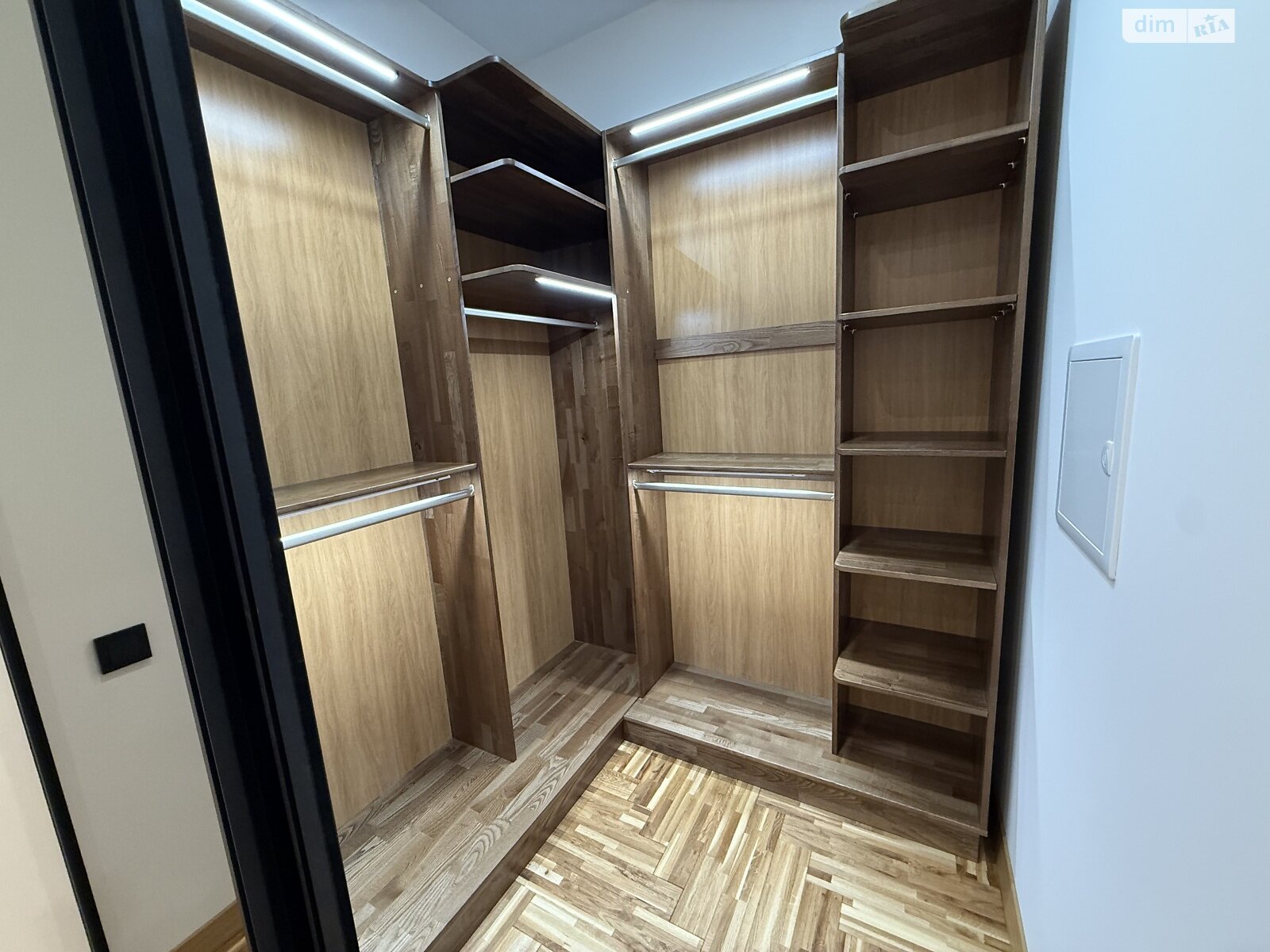 двоповерховий таунхаус, 122 кв. м, цегла. Здається помісячно в Сторожниці фото 1