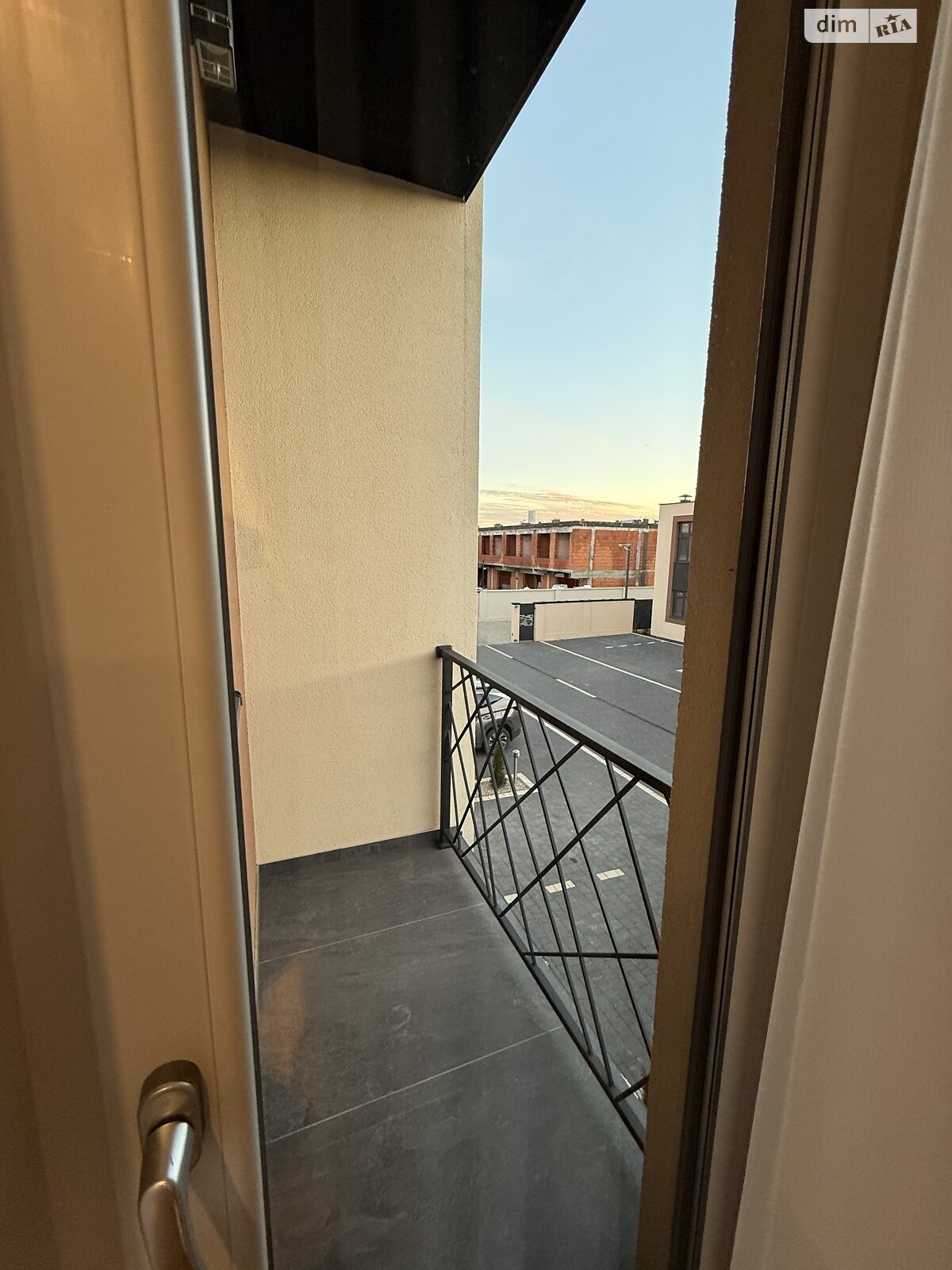 двоповерховий таунхаус, 122 кв. м, цегла. Здається помісячно в Сторожниці фото 1