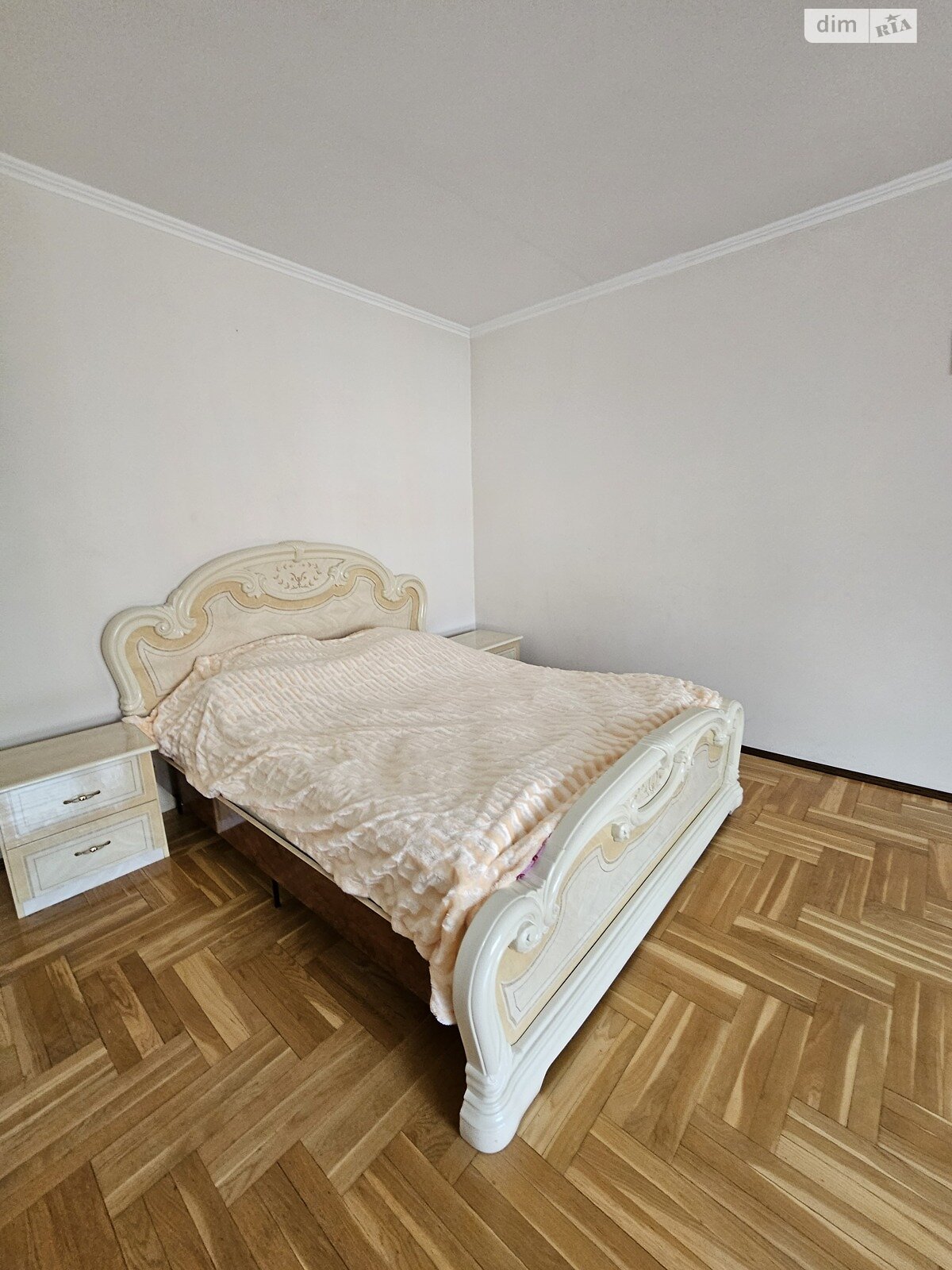 триповерховий таунхаус, 295 кв. м, цегла. Здається помісячно в Тернополі, в районі Канада фото 1 трипроверховий таунхаус, 295 кв. м, цегла. Здається помісячно в Тернополі, в районі Канада фото 1
