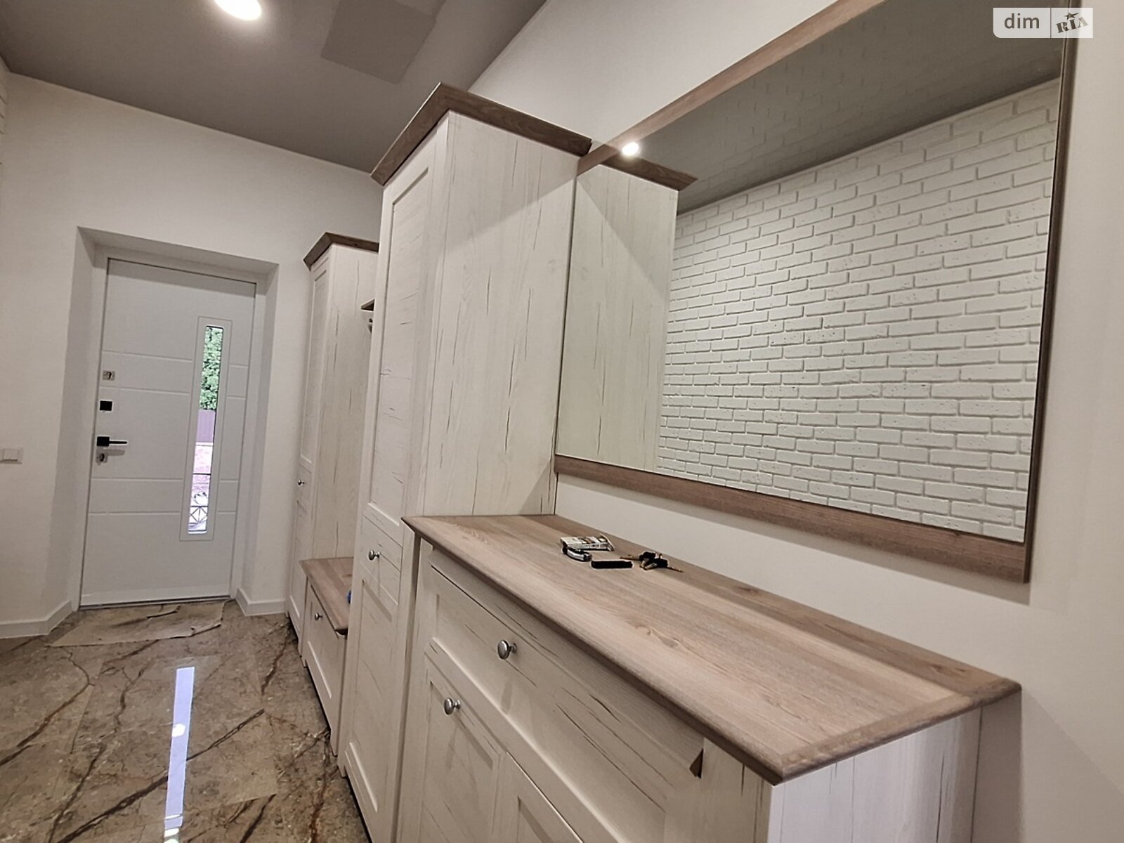 двоповерховий таунхаус, 160 кв. м, цегла. Здається помісячно в Тернополі, в районі Кленовий гай фото 1 двопроверховий таунхаус, 160 кв. м, цегла. Здається помісячно в Тернополі, в районі Кленовий гай фото 1