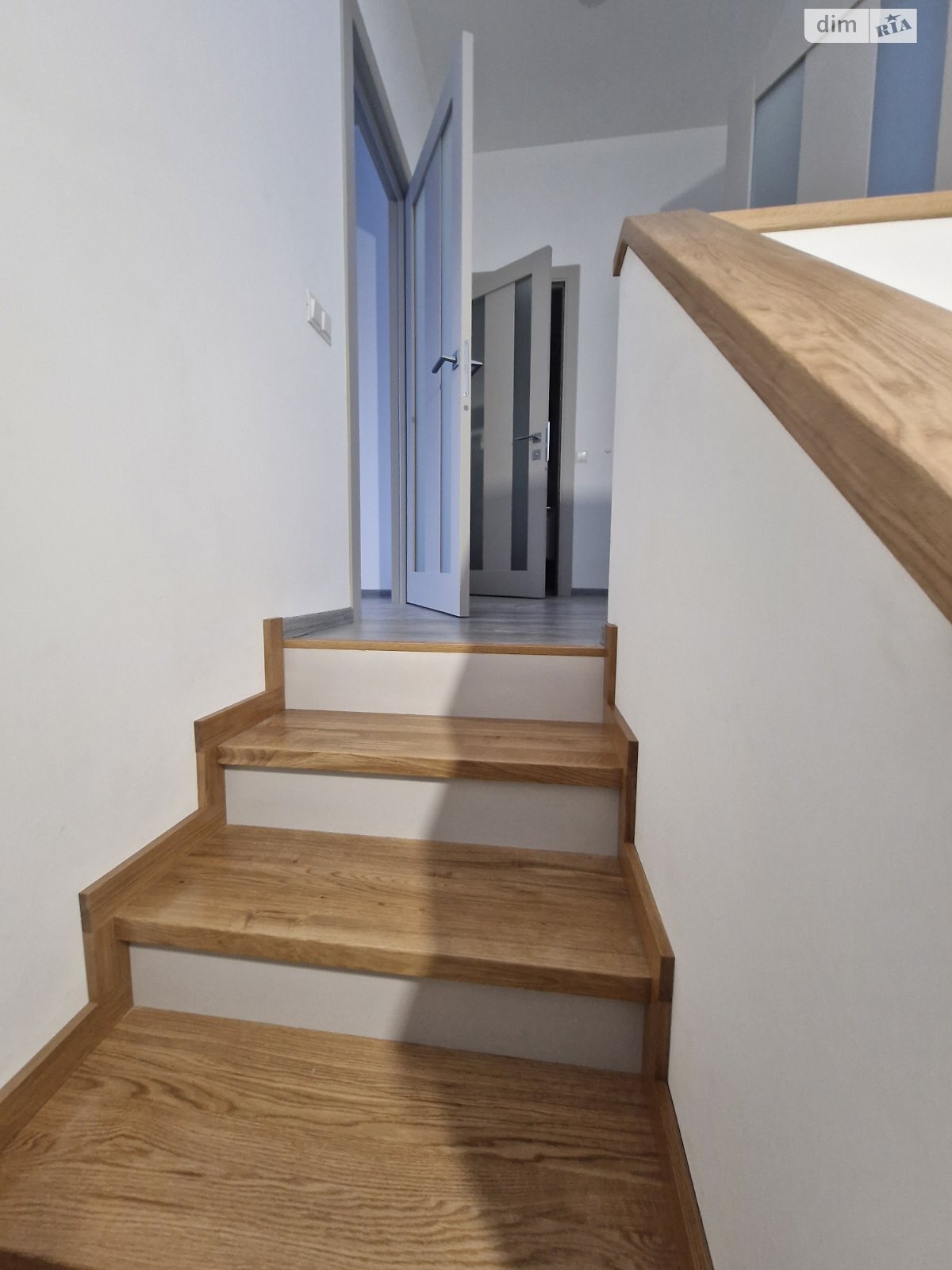 двоповерховий таунхаус, 160 кв. м, цегла. Здається помісячно в Тернополі, в районі Кленовий гай фото 1 двопроверховий таунхаус, 160 кв. м, цегла. Здається помісячно в Тернополі, в районі Кленовий гай фото 1