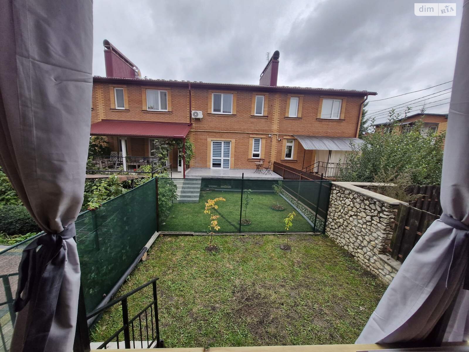 двоповерховий таунхаус, 160 кв. м, цегла. Здається помісячно в Тернополі, в районі Кленовий гай фото 1 двопроверховий таунхаус, 160 кв. м, цегла. Здається помісячно в Тернополі, в районі Кленовий гай фото 1