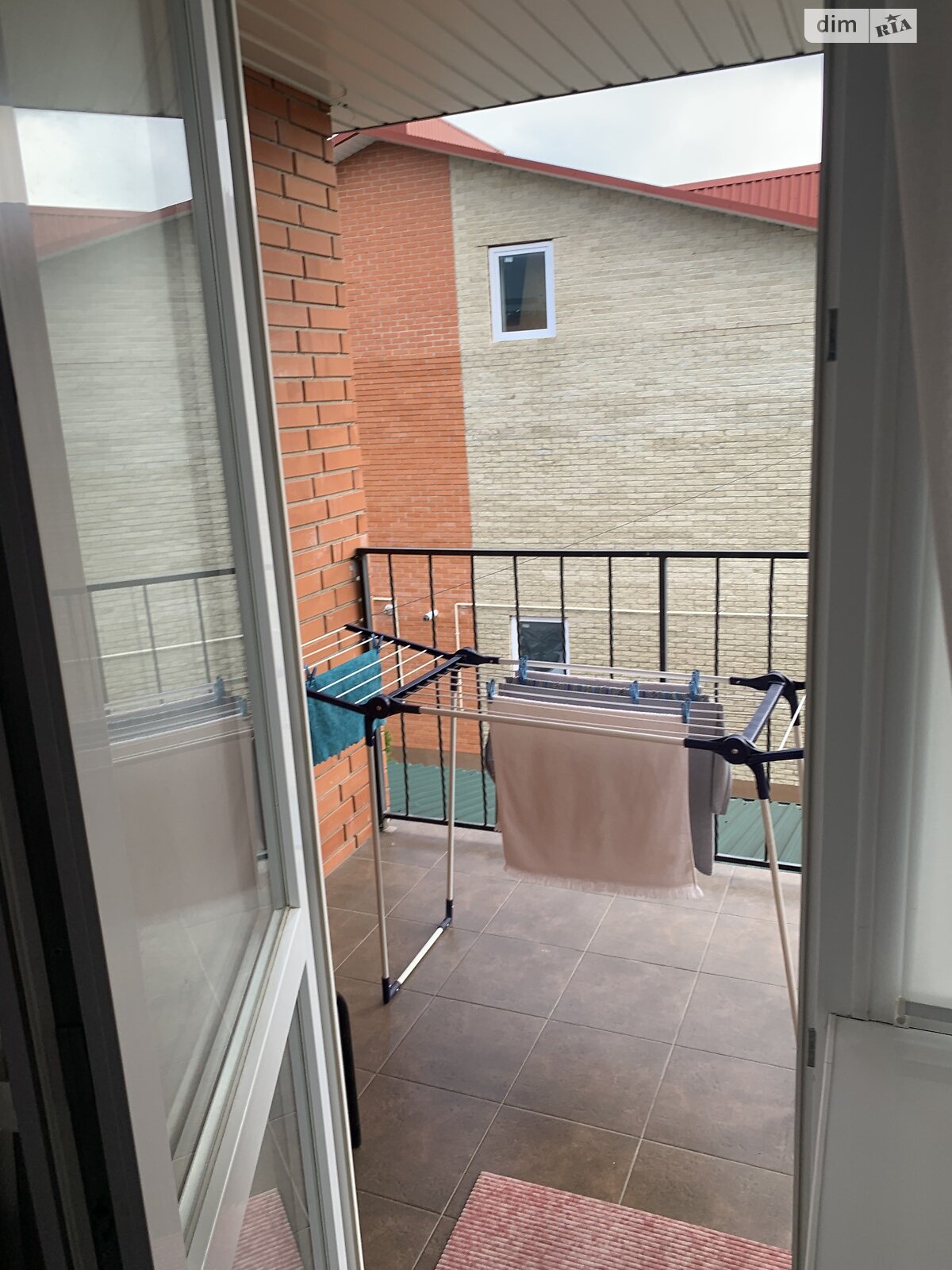 триповерховий таунхаус, 130 кв. м, цегла. Здається помісячно в Тернополі, в районі Кленовий гай фото 1 трипроверховий таунхаус, 130 кв. м, цегла. Здається помісячно в Тернополі, в районі Кленовий гай фото 1