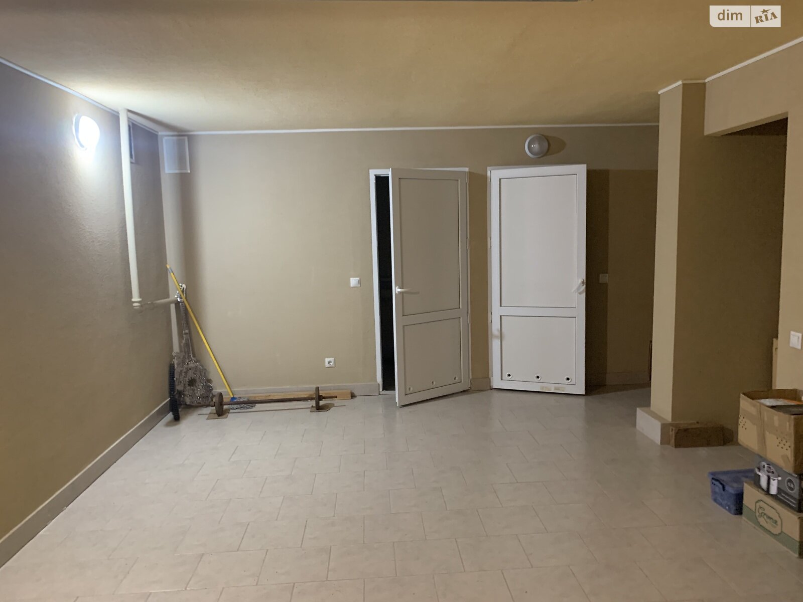 триповерховий таунхаус, 130 кв. м, цегла. Здається помісячно в Тернополі, в районі Кленовий гай фото 1 трипроверховий таунхаус, 130 кв. м, цегла. Здається помісячно в Тернополі, в районі Кленовий гай фото 1