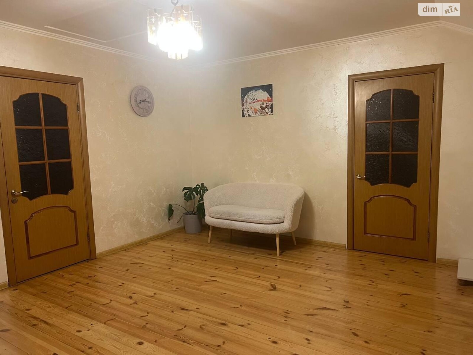 двоповерховий таунхаус, 120 кв. м, кирпич. Здається помісячно в Тернополі, в районі Центр фото 1 двопроверховий таунхаус, 120 кв. м, кирпич. Здається помісячно в Тернополі, в районі Центр фото 1