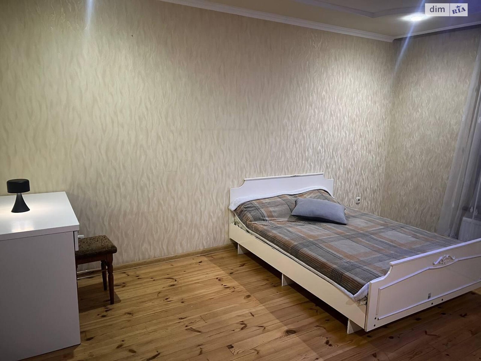 двоповерховий таунхаус, 120 кв. м, кирпич. Здається помісячно в Тернополі, в районі Центр фото 1 двопроверховий таунхаус, 120 кв. м, кирпич. Здається помісячно в Тернополі, в районі Центр фото 1