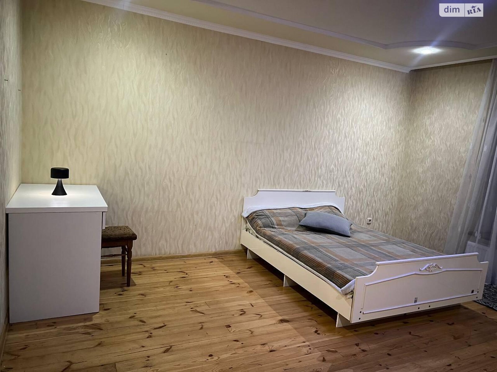 двоповерховий таунхаус, 120 кв. м, кирпич. Здається помісячно в Тернополі, в районі Центр фото 1 двопроверховий таунхаус, 120 кв. м, кирпич. Здається помісячно в Тернополі, в районі Центр фото 1