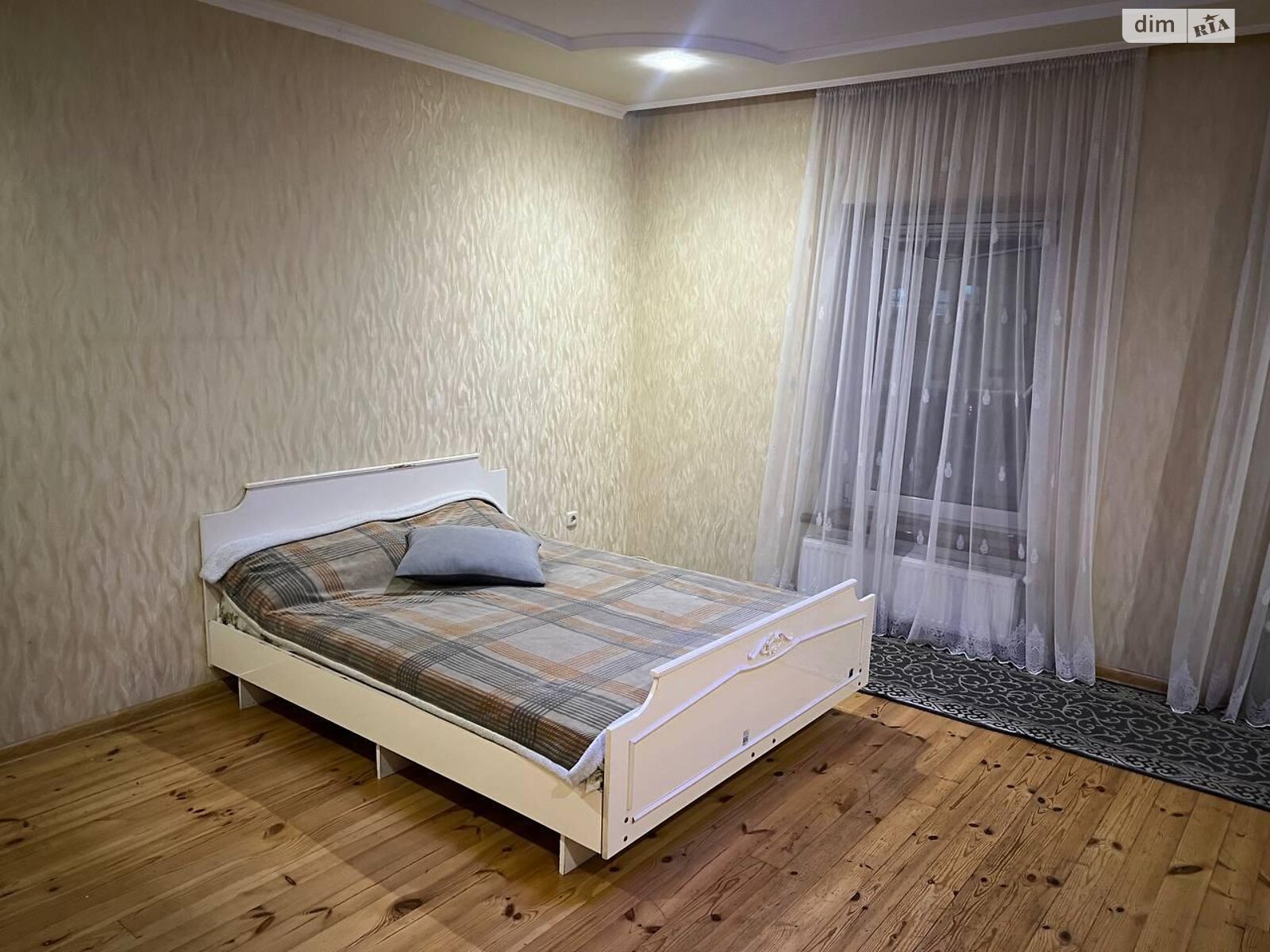 двоповерховий таунхаус, 120 кв. м, кирпич. Здається помісячно в Тернополі, в районі Центр фото 1 двопроверховий таунхаус, 120 кв. м, кирпич. Здається помісячно в Тернополі, в районі Центр фото 1