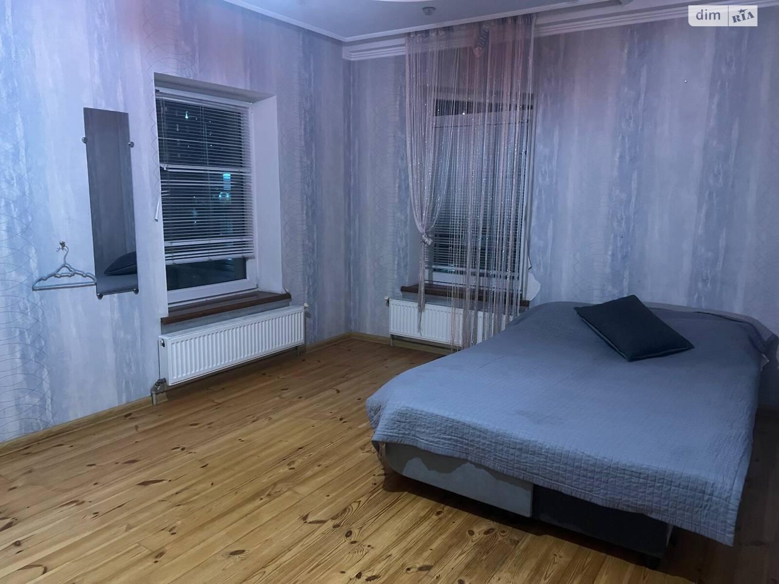 двоповерховий таунхаус, 120 кв. м, кирпич. Здається помісячно в Тернополі, в районі Центр фото 1 двопроверховий таунхаус, 120 кв. м, кирпич. Здається помісячно в Тернополі, в районі Центр фото 1