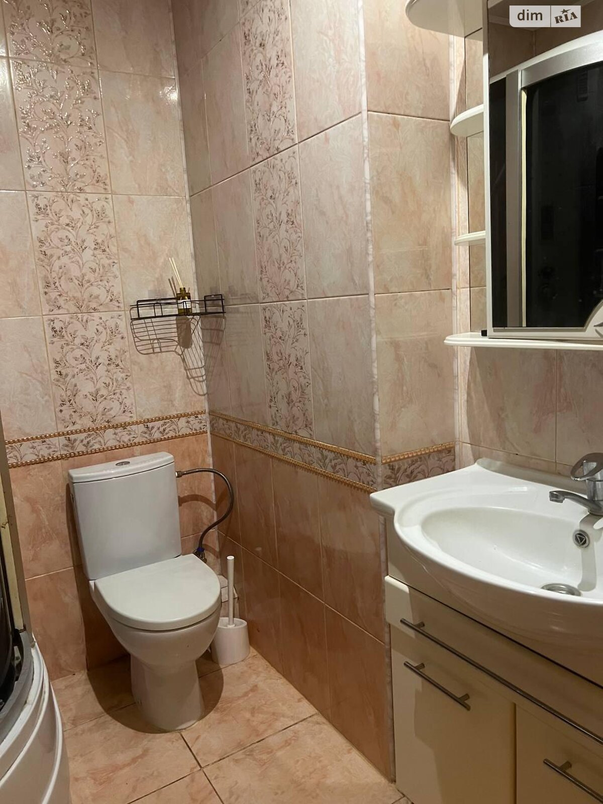 двоповерховий таунхаус, 120 кв. м, кирпич. Здається помісячно в Тернополі, в районі Центр фото 1 двопроверховий таунхаус, 120 кв. м, кирпич. Здається помісячно в Тернополі, в районі Центр фото 1