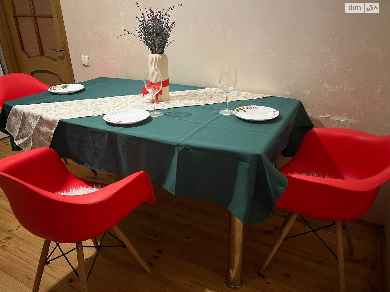 двоповерховий таунхаус, 120 кв. м, кирпич. Здається помісячно в Тернополі, в районі Центр фото 1 двопроверховий таунхаус, 120 кв. м, кирпич. Здається помісячно в Тернополі, в районі Центр фото 1