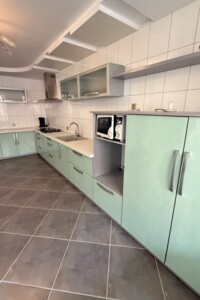 триповерховий таунхаус, 190 кв. м, цегла. Здається помісячно в Тернополі фото 2 триповерховий таунхаус, 190 кв. м, цегла. Здається помісячно в Тернополі фото 2