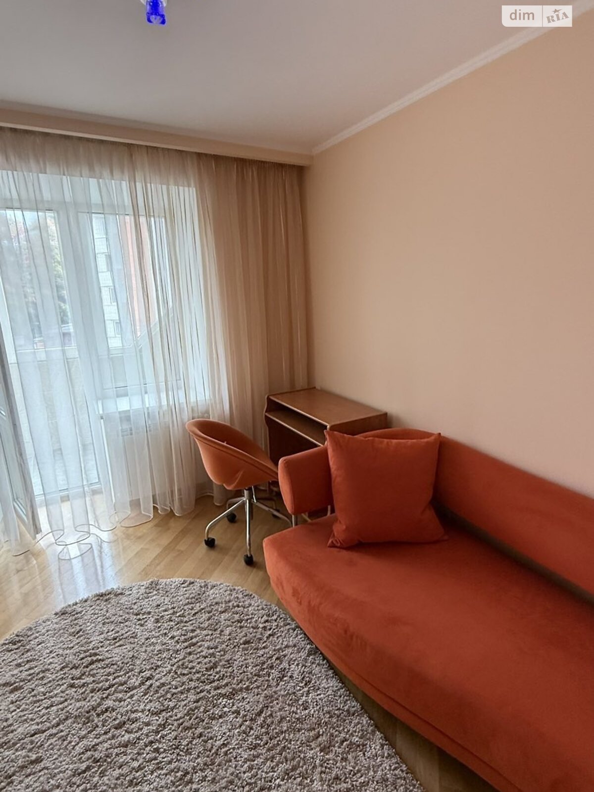 триповерховий таунхаус, 190 кв. м, цегла. Здається помісячно в Тернополі фото 1 триповерховий таунхаус, 190 кв. м, цегла. Здається помісячно в Тернополі фото 1