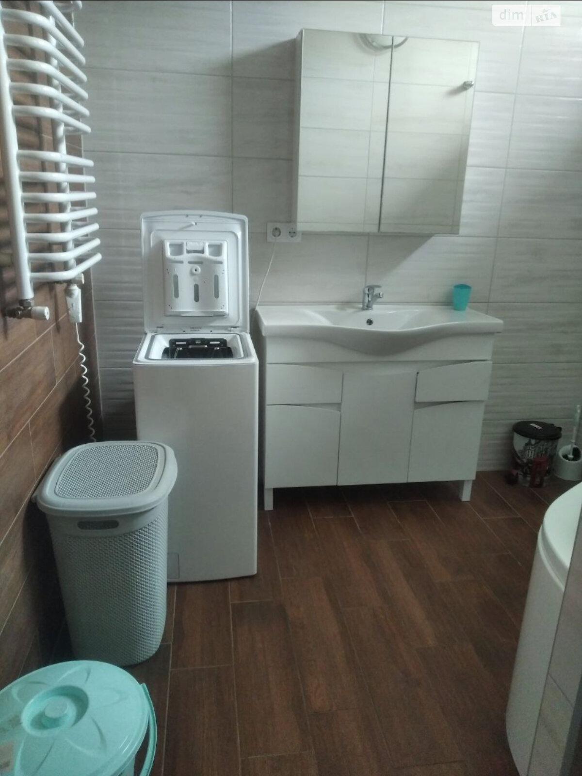 двоповерховий таунхаус, 147 кв. м, цегла. Здається помісячно в Угринові фото 1