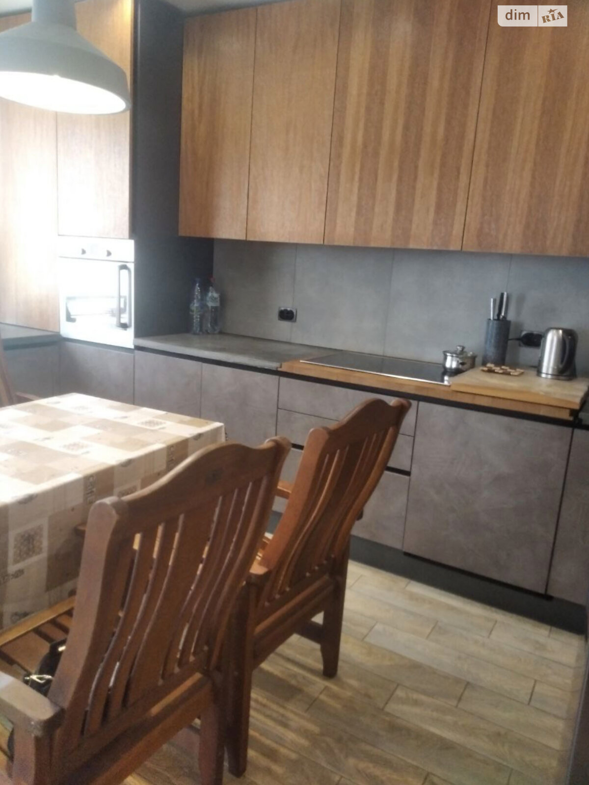 двоповерховий таунхаус, 147 кв. м, цегла. Здається помісячно в Угринові фото 1