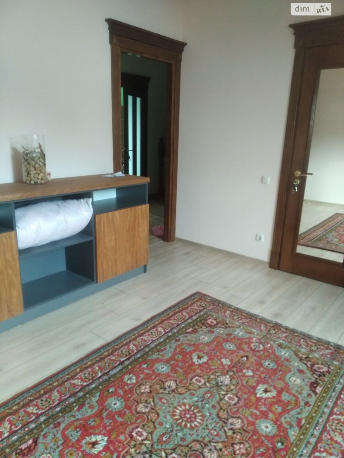 двоповерховий таунхаус, 147 кв. м, цегла. Здається помісячно в Угринові фото 1