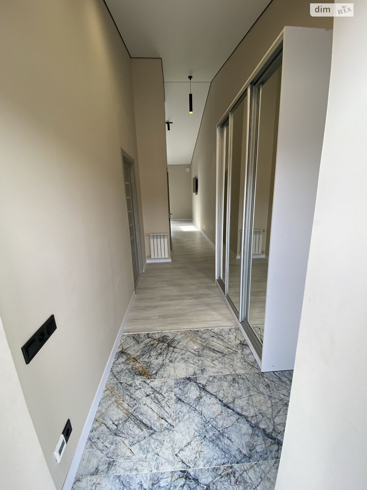 одноповерховий таунхаус, 55 кв. м, цегла. Здається помісячно в Ужгороді, в районі Червениця фото 1 однопроверховий таунхаус, 55 кв. м, цегла. Здається помісячно в Ужгороді, в районі Червениця фото 1