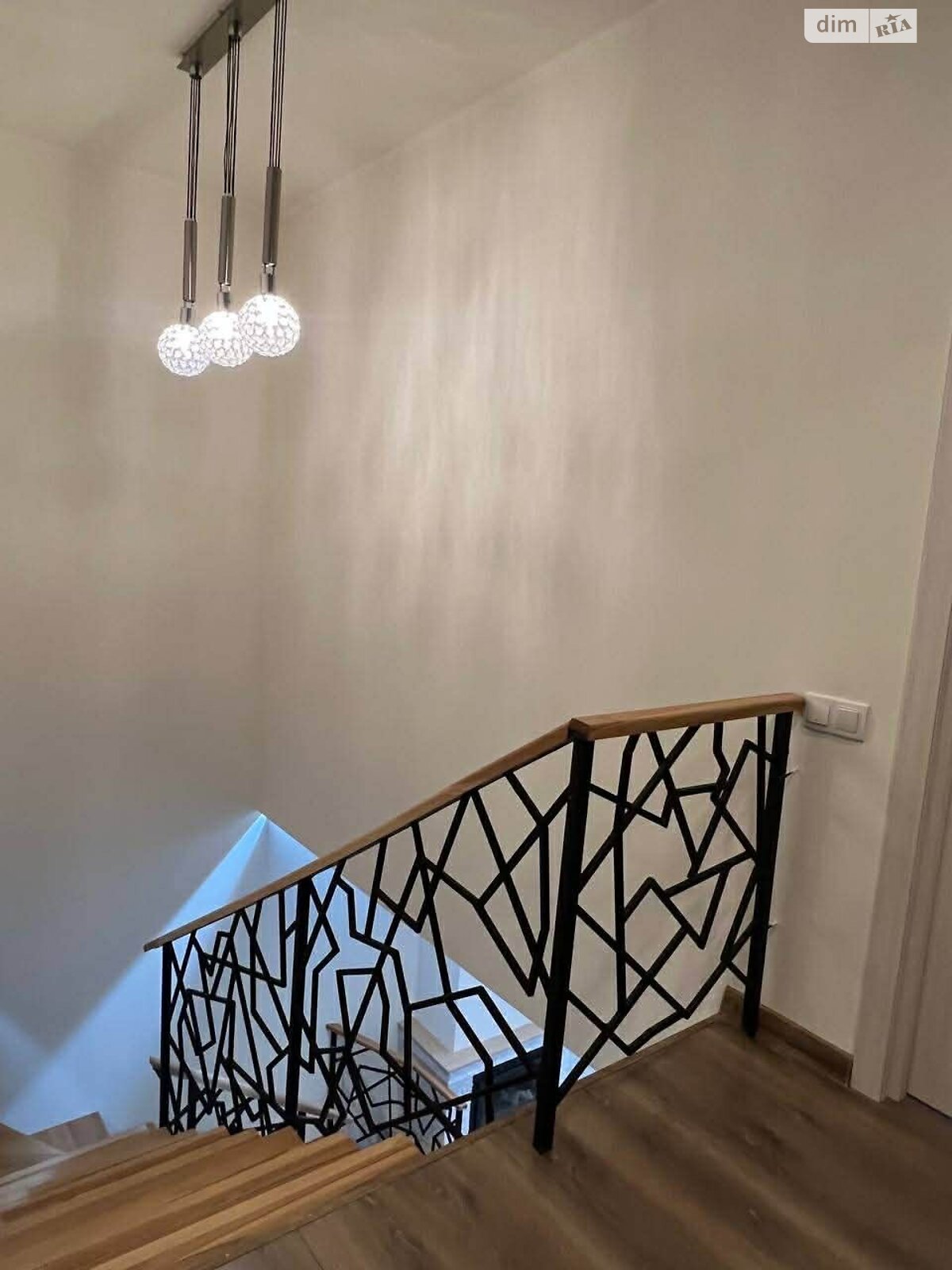 двухэтажный таунхаус, 100 кв. м, кирпич. Сдается помесячно в Ужгороде фото 1 двухэтажный таунхаус, 100 кв. м, кирпич. Сдается помесячно в Ужгороде фото 1