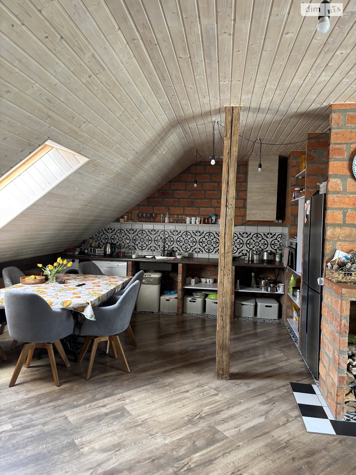 двухэтажный таунхаус, 176.2 кв. м, кирпич. Сдается помесячно в Ужгороде, в районе Центр фото 1