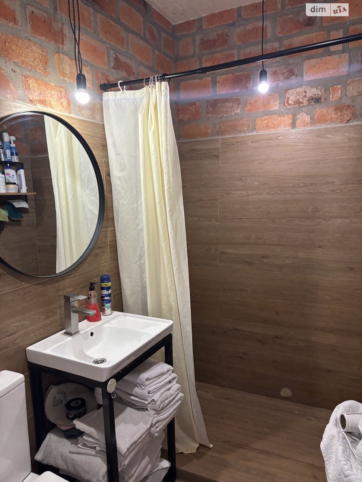 двухэтажный таунхаус, 176.2 кв. м, кирпич. Сдается помесячно в Ужгороде, в районе Центр фото 1