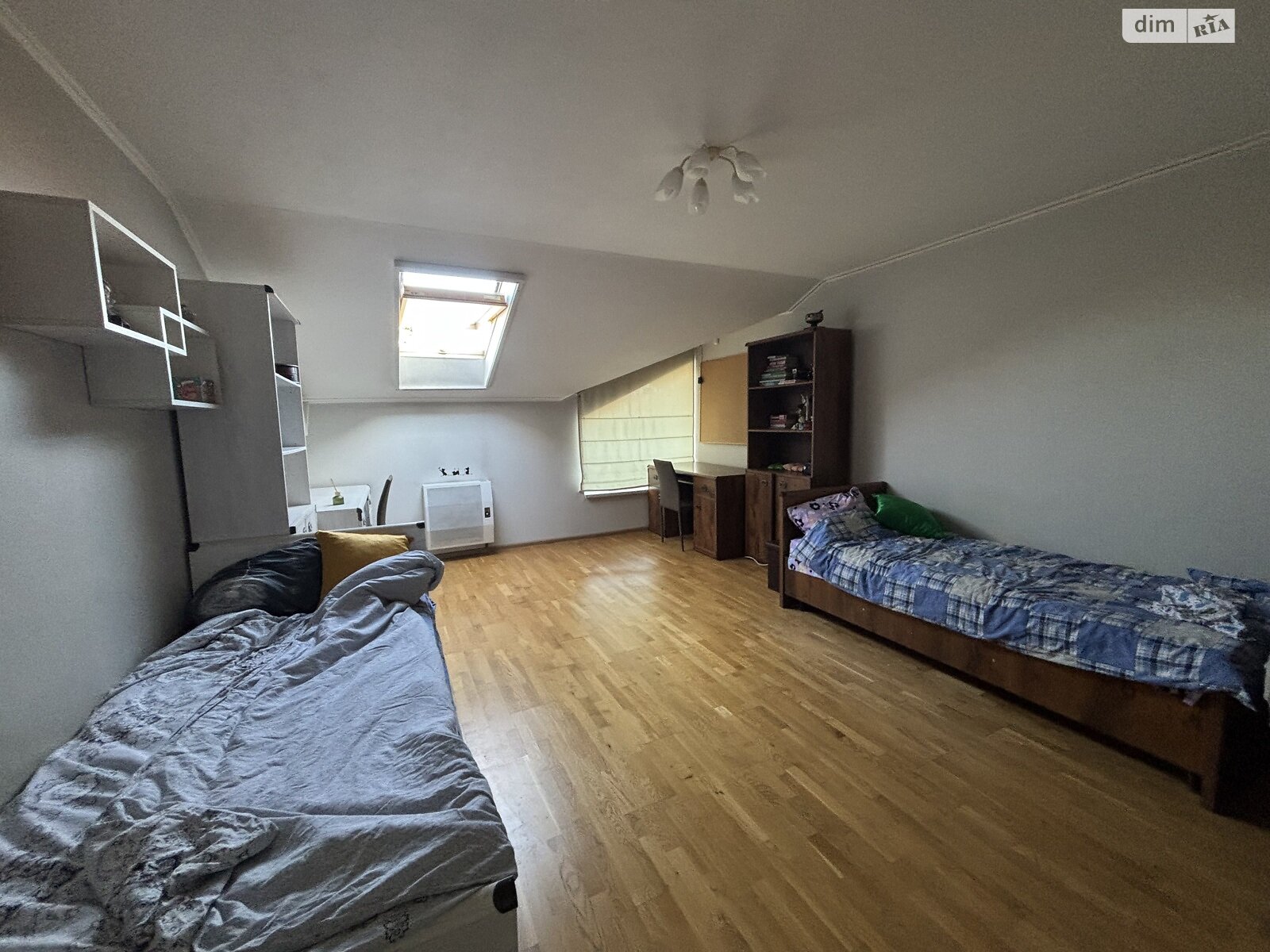 двоповерховий таунхаус, 111 кв. м, цегла. Здається помісячно в Ужгороді, в районі Центр фото 1 двопроверховий таунхаус, 111 кв. м, цегла. Здається помісячно в Ужгороді, в районі Центр фото 1