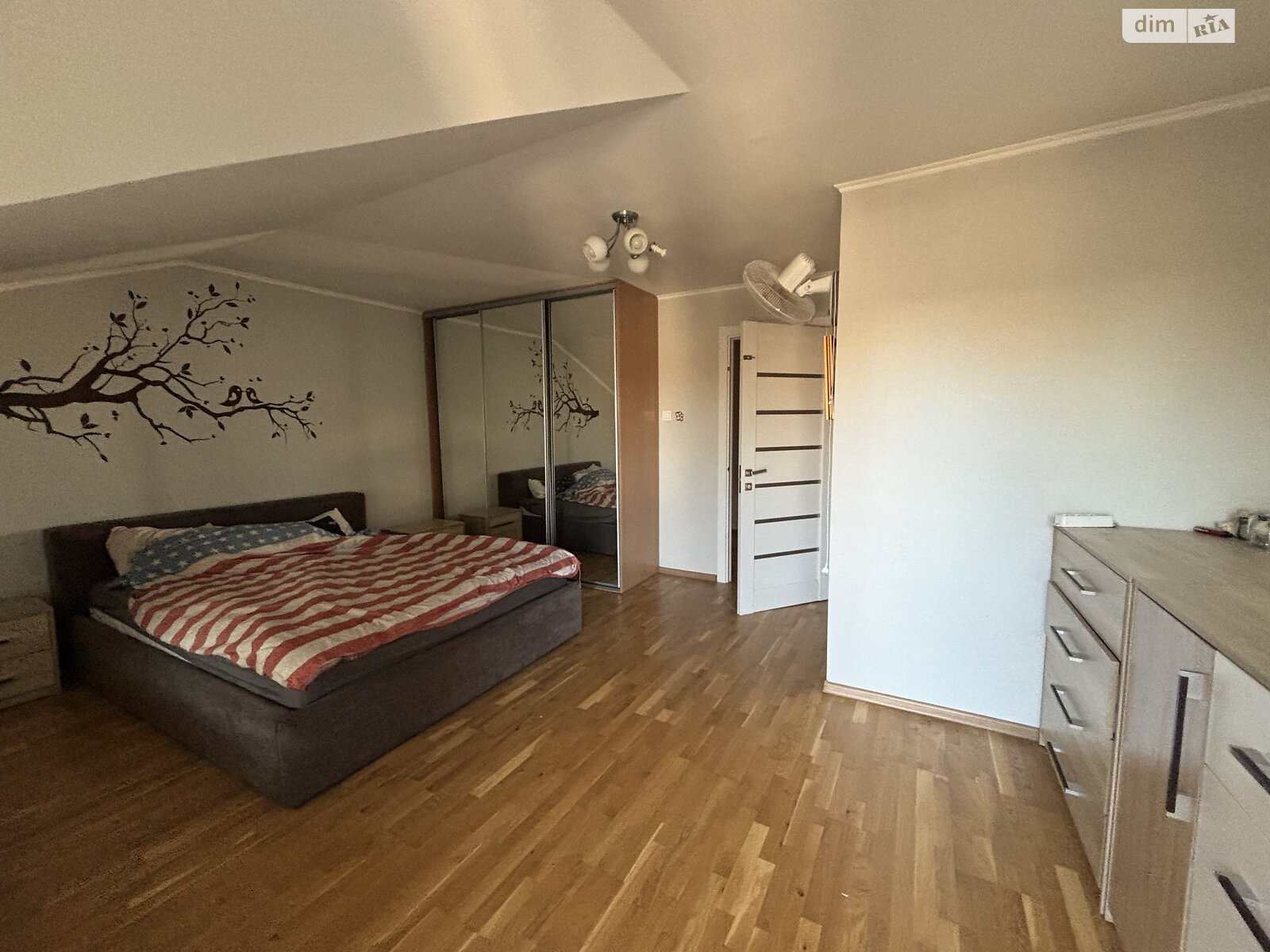 двоповерховий таунхаус, 111 кв. м, цегла. Здається помісячно в Ужгороді, в районі Центр фото 1 двопроверховий таунхаус, 111 кв. м, цегла. Здається помісячно в Ужгороді, в районі Центр фото 1