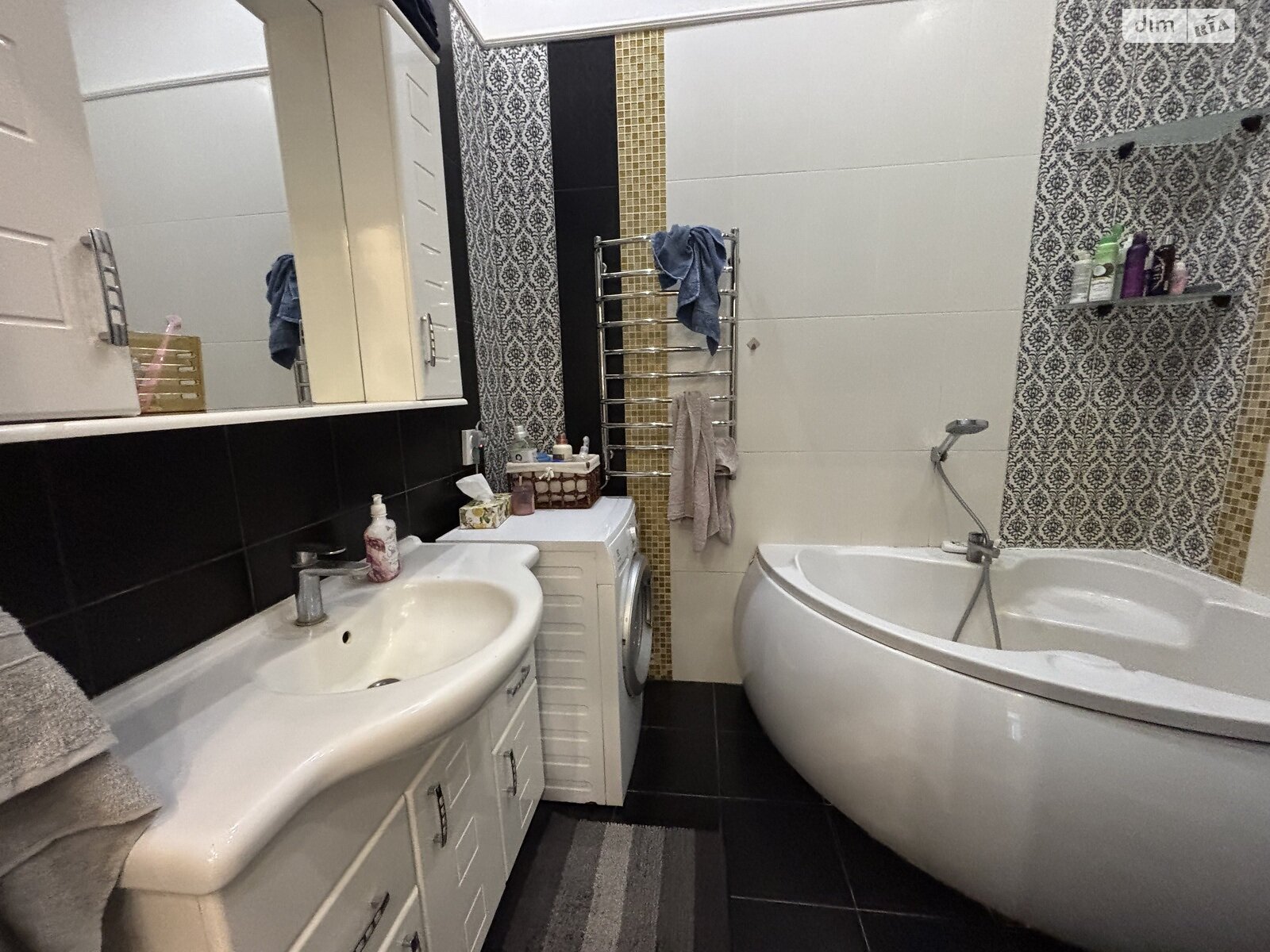 двоповерховий таунхаус, 111 кв. м, цегла. Здається помісячно в Ужгороді, в районі Центр фото 1 двопроверховий таунхаус, 111 кв. м, цегла. Здається помісячно в Ужгороді, в районі Центр фото 1