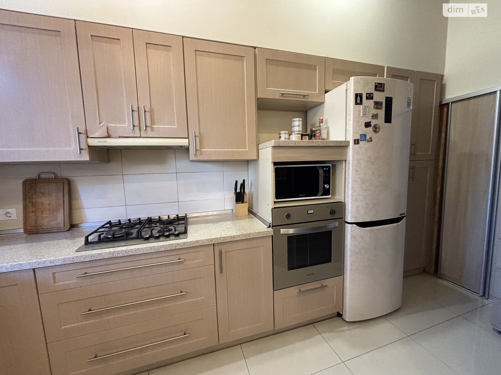 двоповерховий таунхаус, 111 кв. м, цегла. Здається помісячно в Ужгороді, в районі Центр фото 1 двопроверховий таунхаус, 111 кв. м, цегла. Здається помісячно в Ужгороді, в районі Центр фото 1