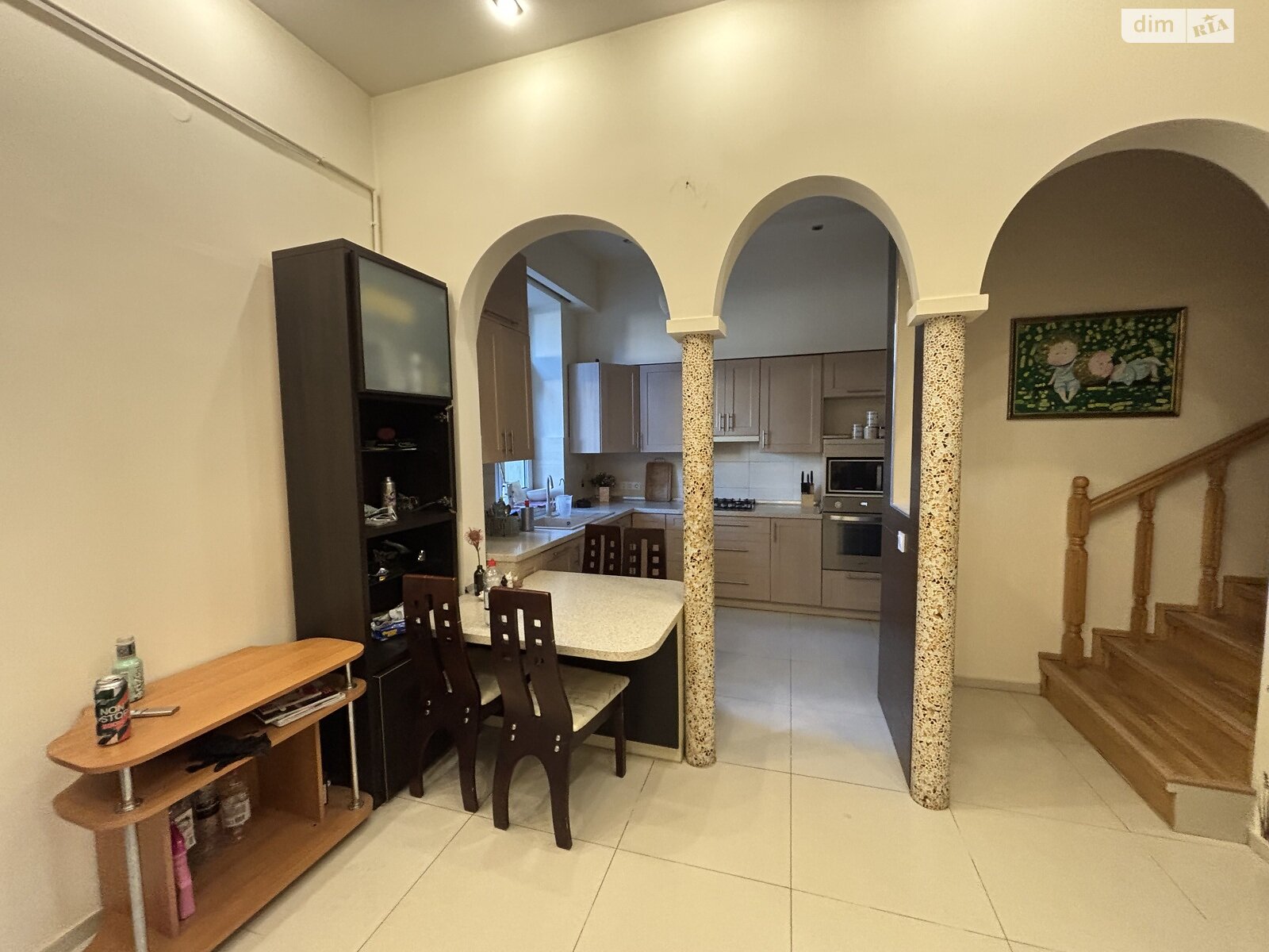 двоповерховий таунхаус, 111 кв. м, цегла. Здається помісячно в Ужгороді, в районі Центр фото 1 двопроверховий таунхаус, 111 кв. м, цегла. Здається помісячно в Ужгороді, в районі Центр фото 1