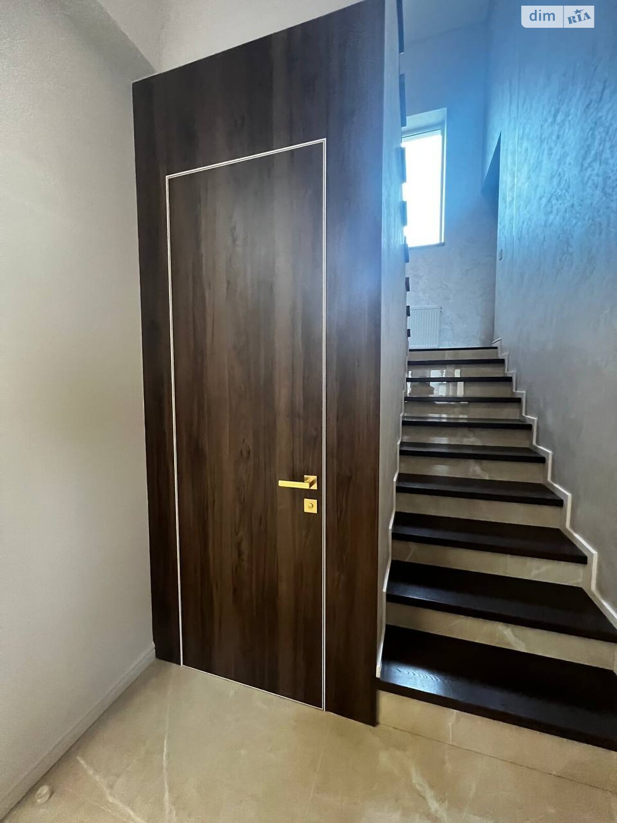 трипроверховий таунхаус, 135 кв. м, цегла. Здається помісячно в Ужгороді, в районі Центр фото 1