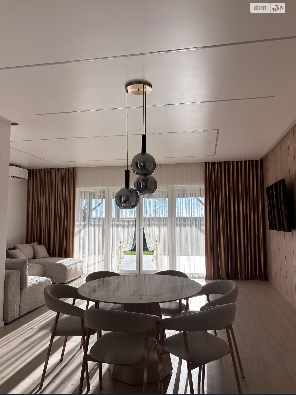 двухэтажный таунхаус, 123 кв. м, кирпич. Сдается помесячно в Ужгороде фото 1 двухэтажный таунхаус, 123 кв. м, кирпич. Сдается помесячно в Ужгороде фото 1