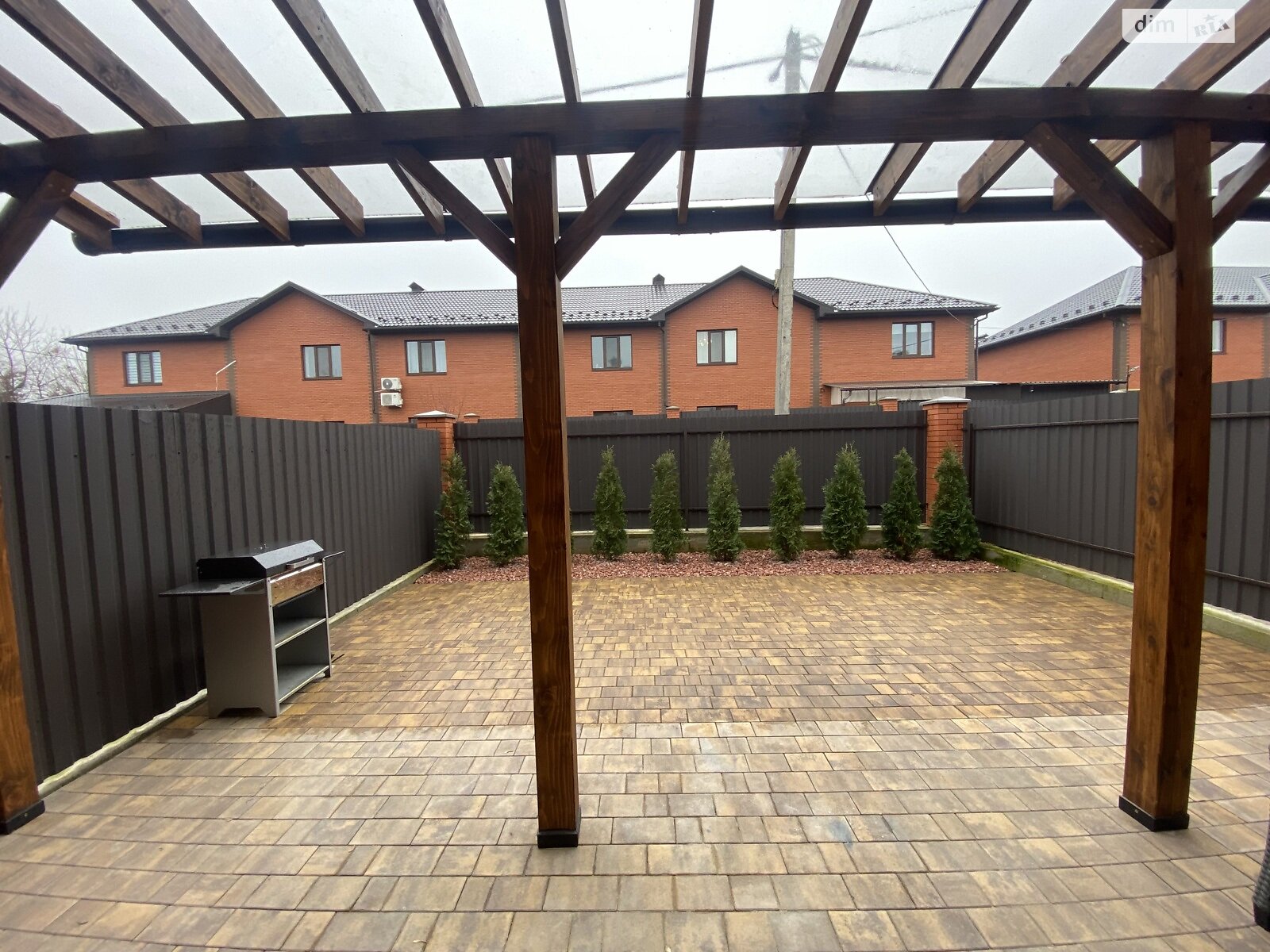 двоповерховий таунхаус, 135 кв. м, кирпич. Здається помісячно в Зарванцях фото 1