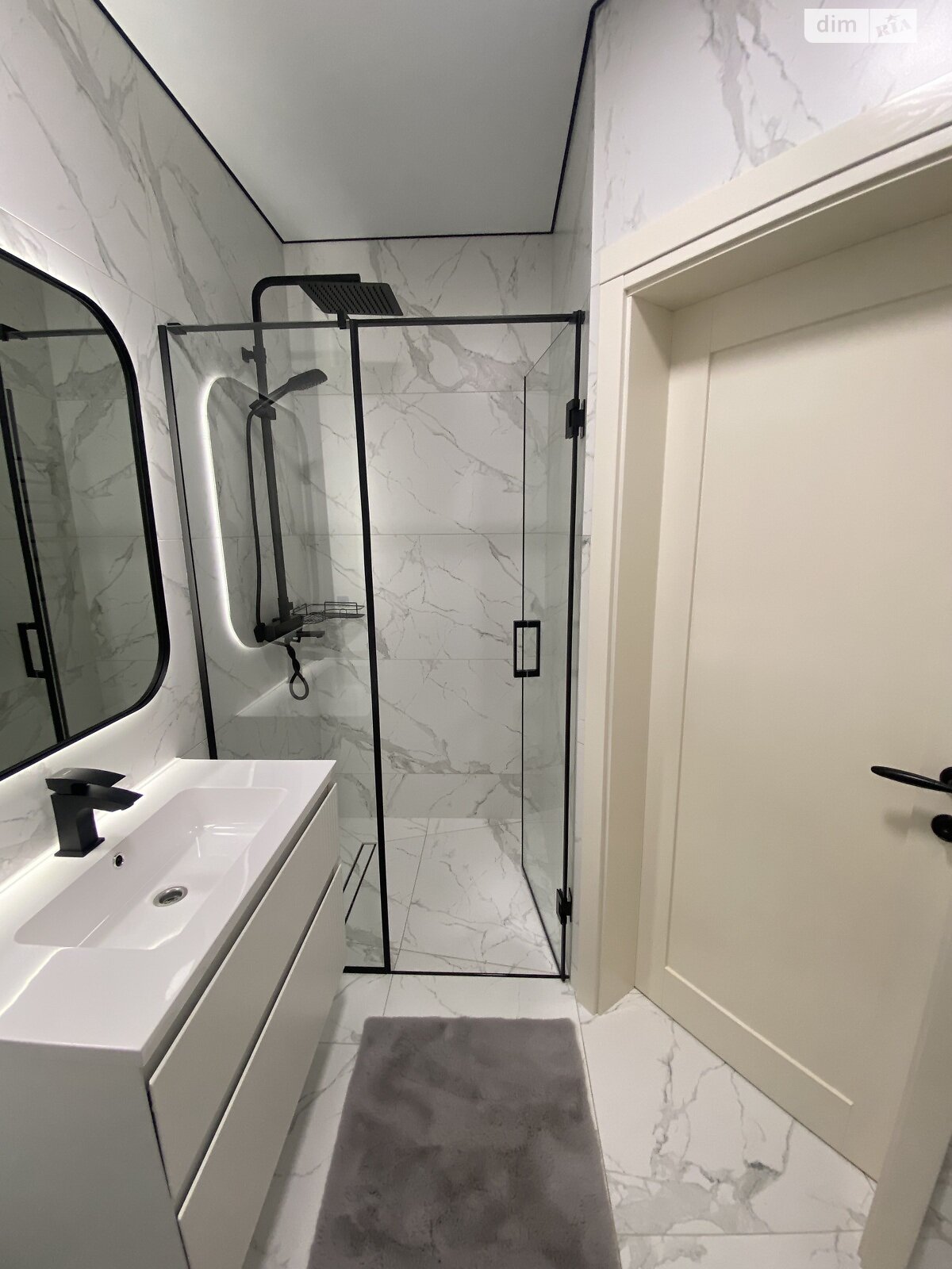 двоповерховий таунхаус, 135 кв. м, кирпич. Здається помісячно в Зарванцях фото 1