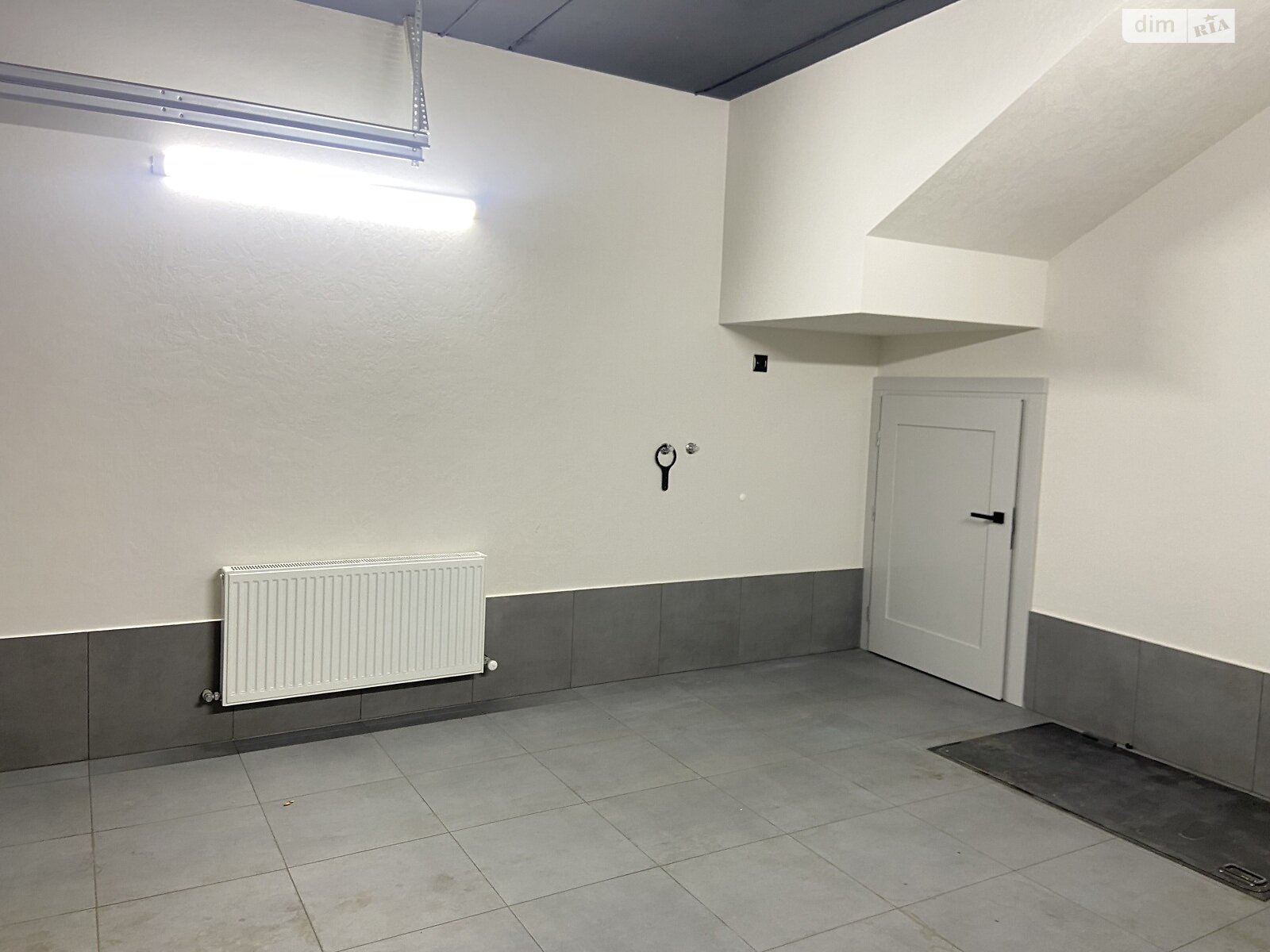 двоповерховий таунхаус, 135 кв. м, кирпич. Здається помісячно в Зарванцях фото 1