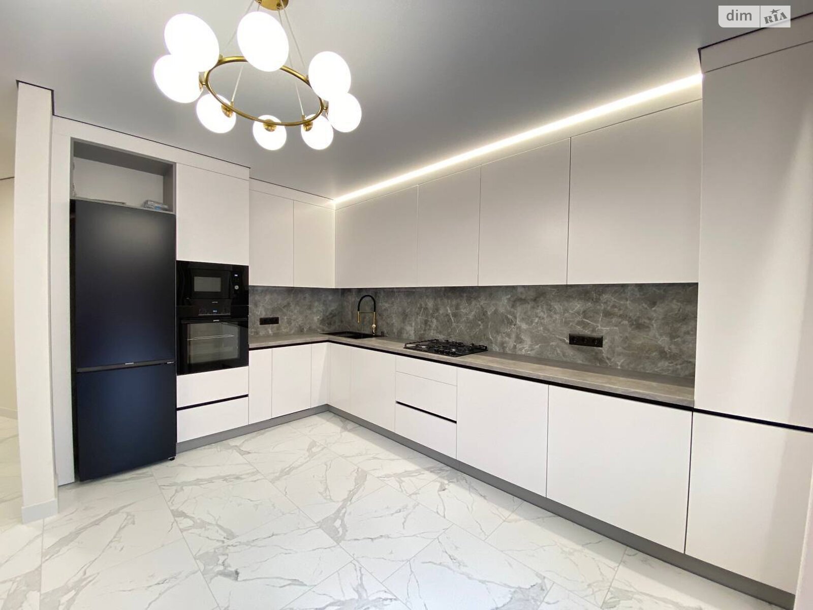 двоповерховий таунхаус, 135 кв. м, кирпич. Здається помісячно в Зарванцях фото 1