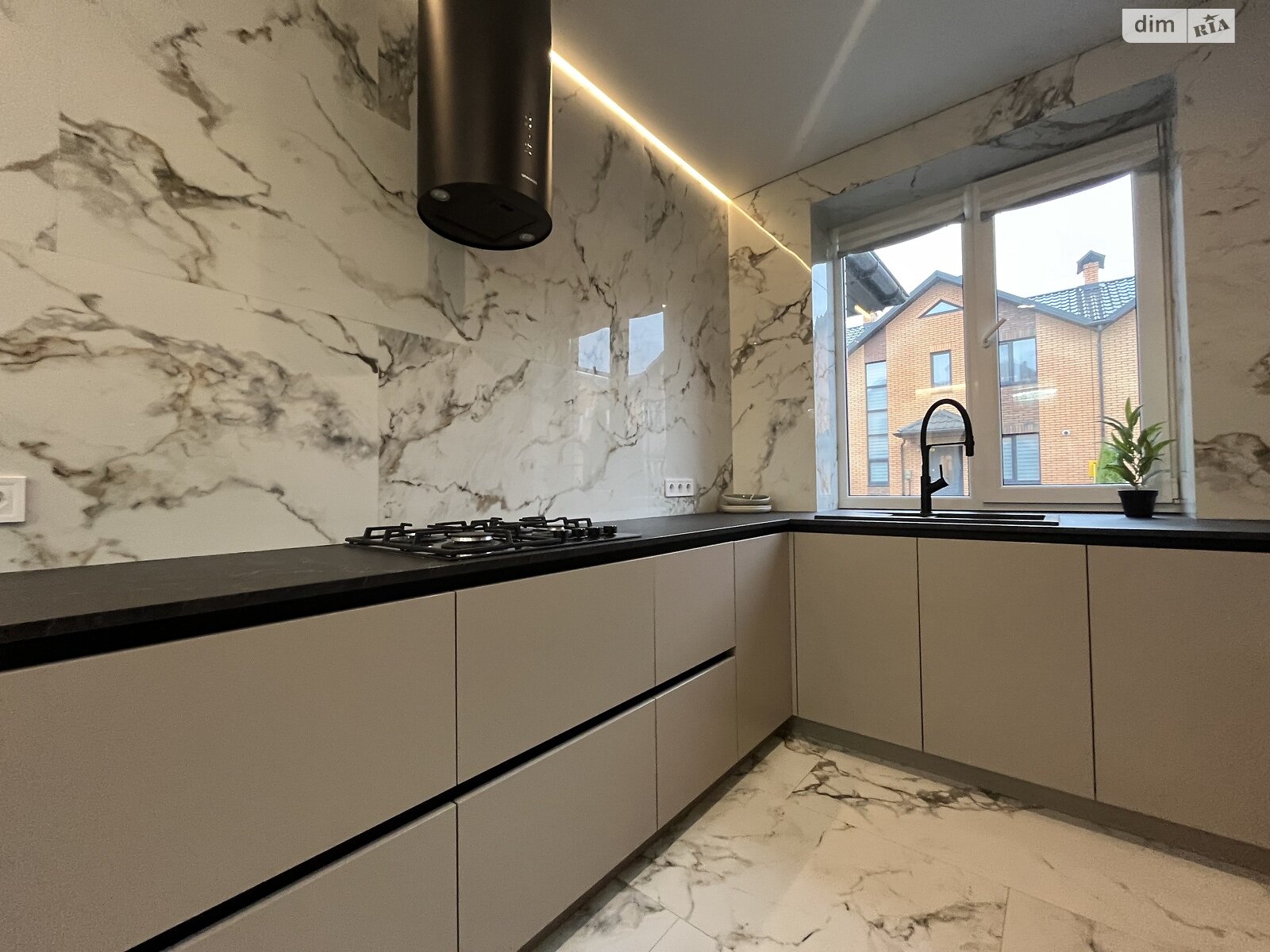 двоповерховий таунхаус, 90 кв. м, цегла. Здається помісячно в Вінниці, в районі undefined фото 1 двопроверховий таунхаус, 90 кв. м, цегла. Здається помісячно в Вінниці, в районі undefined фото 1