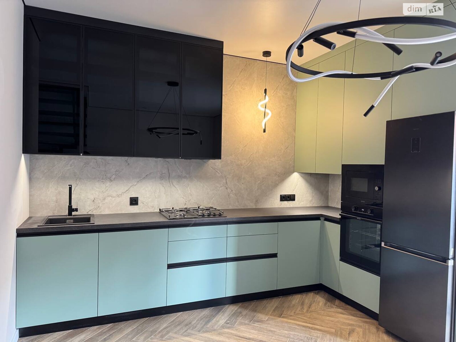 двухэтажный таунхаус, 90 кв. м, кирпич. Сдается помесячно в Виннице фото 1 двухэтажный таунхаус, 90 кв. м, кирпич. Сдается помесячно в Виннице фото 1