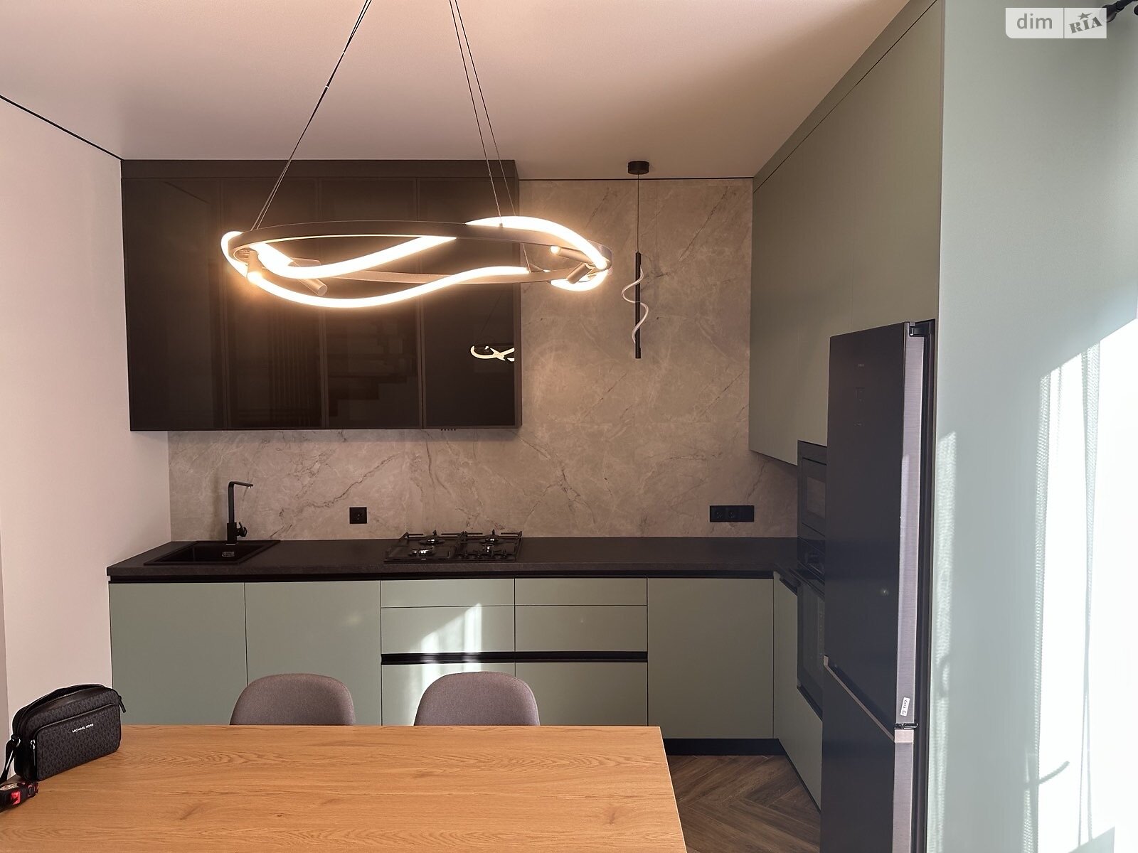 двухэтажный таунхаус, 90 кв. м, кирпич. Сдается помесячно в Виннице фото 1 двухэтажный таунхаус, 90 кв. м, кирпич. Сдается помесячно в Виннице фото 1