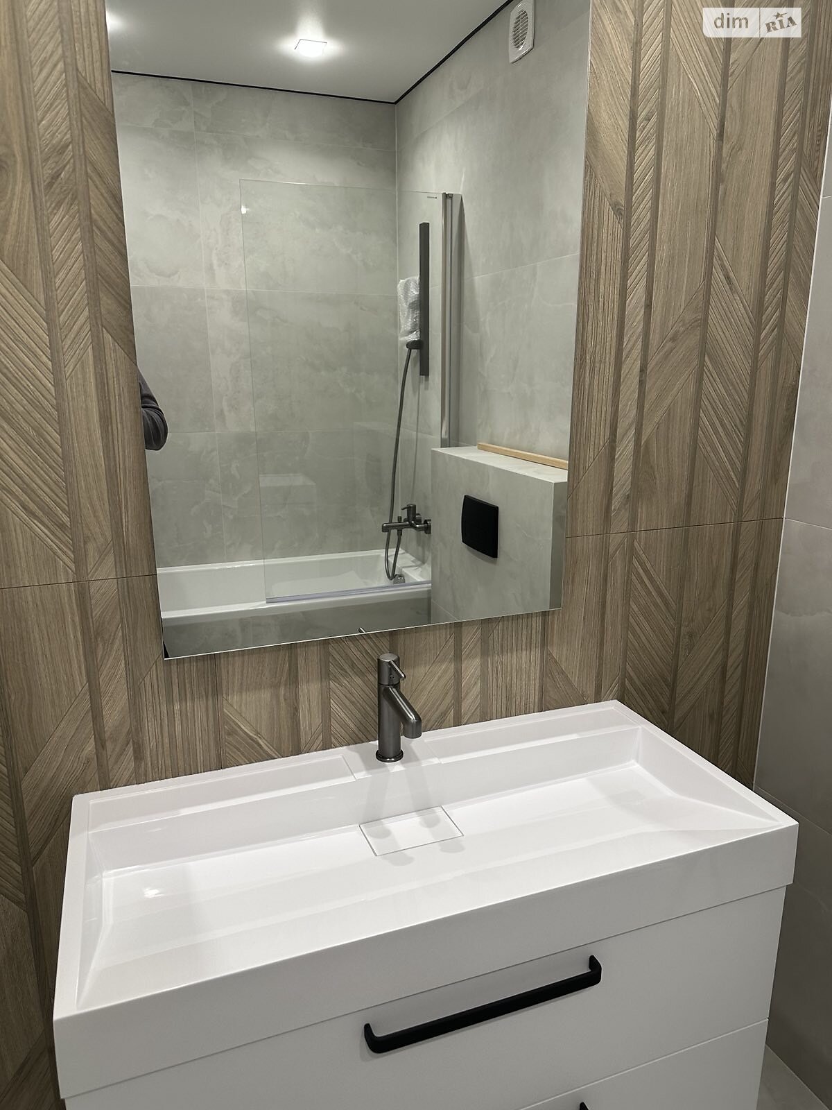 двухэтажный таунхаус, 90 кв. м, кирпич. Сдается помесячно в Виннице фото 1 двухэтажный таунхаус, 90 кв. м, кирпич. Сдается помесячно в Виннице фото 1