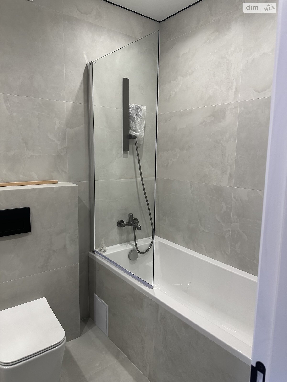 двухэтажный таунхаус, 90 кв. м, кирпич. Сдается помесячно в Виннице фото 1 двухэтажный таунхаус, 90 кв. м, кирпич. Сдается помесячно в Виннице фото 1