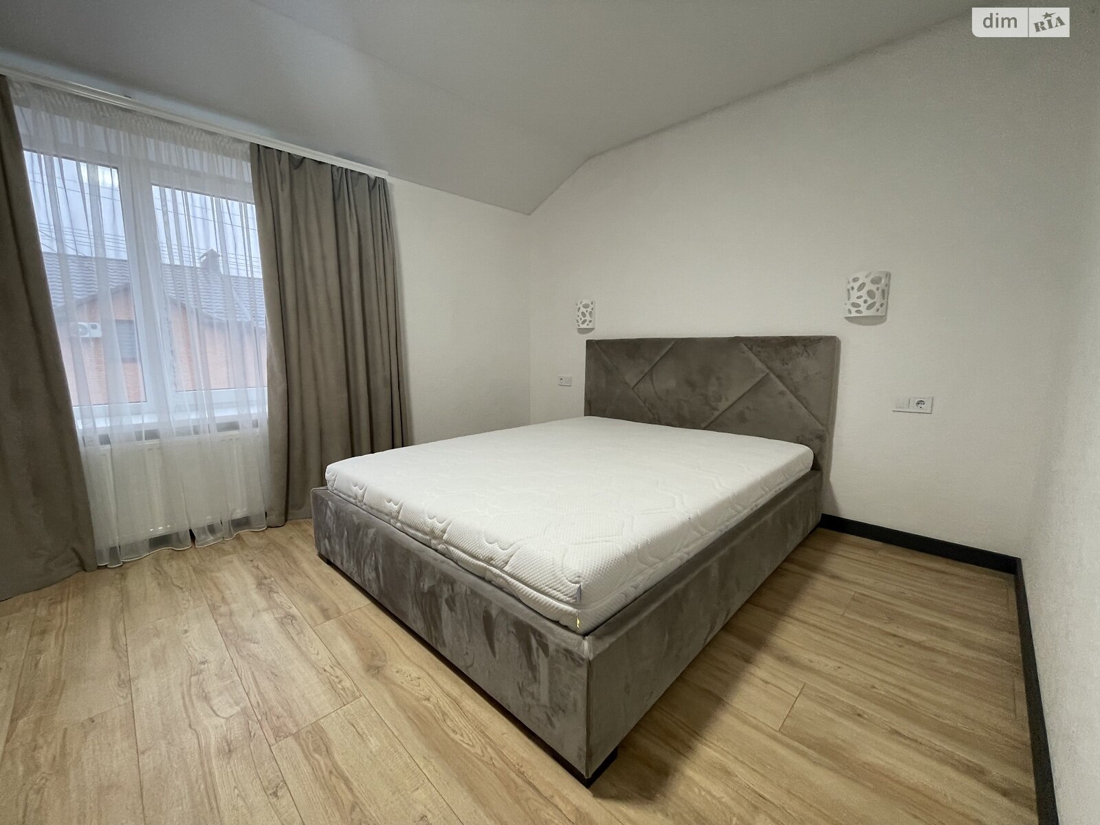 двухэтажный таунхаус, 90 кв. м, кирпич. Сдается помесячно в Агрономичном фото 1