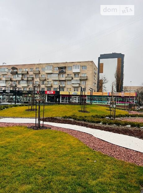 Торговая площадь в Черкассах, сдам в аренду по Шевченко бульвар 224, район Центр, цена: 80 000 грн за объект фото 1 Торговая площадь в Черкассах, сдам в аренду по Шевченко бульвар 224, район Центр, цена: 80 000 грн за объект фото 1
