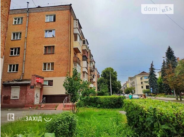 Торговая площадь в Чернигове, сдам в аренду по Гетьмана Полуботка улица 7, район Центр, цена: 26 265 грн за объект фото 1 Торговая площадь в Чернигове, сдам в аренду по Гетьмана Полуботка улица 7, район Центр, цена: 26 265 грн за объект фото 1