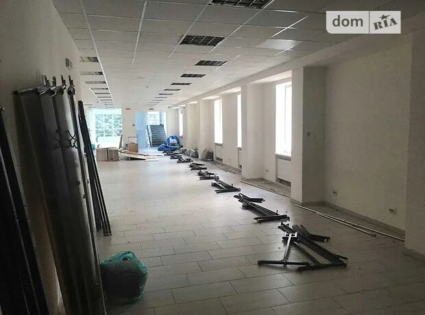 Торговая площадь в Чернигове, сдам в аренду по Мира проспект 37а, район Центр, цена: 31 500 грн за объект фото 1 Торговая площадь в Чернигове, сдам в аренду по Мира проспект 37а, район Центр, цена: 31 500 грн за объект фото 1