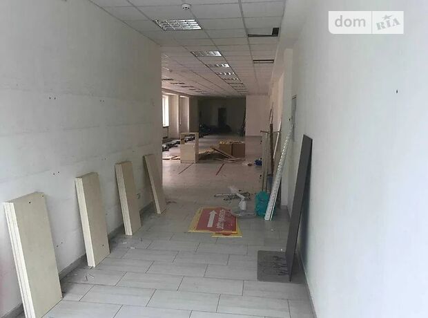 Торговая площадь в Чернигове, сдам в аренду по Мира проспект 37а, район Центр, цена: 31 500 грн за объект фото 1 Торговая площадь в Чернигове, сдам в аренду по Мира проспект 37а, район Центр, цена: 31 500 грн за объект фото 1