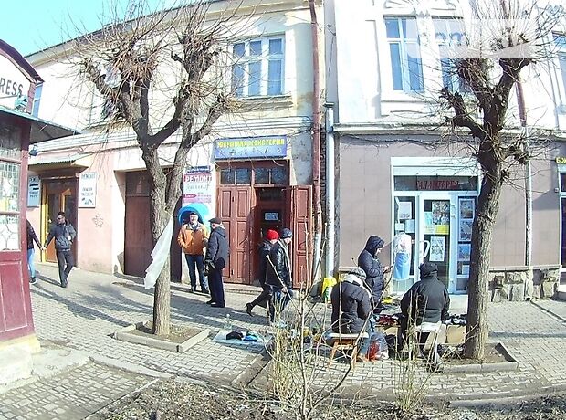 Торгова площа в Чернівцях, здам в оренду по Майдану ІГероів, район Центр, ціна: договірна за об’єкт фото 1 Торгова площа в Чернівцях, здам в оренду по Майдану ІГероів, район Центр, ціна: договірна за об’єкт фото 1