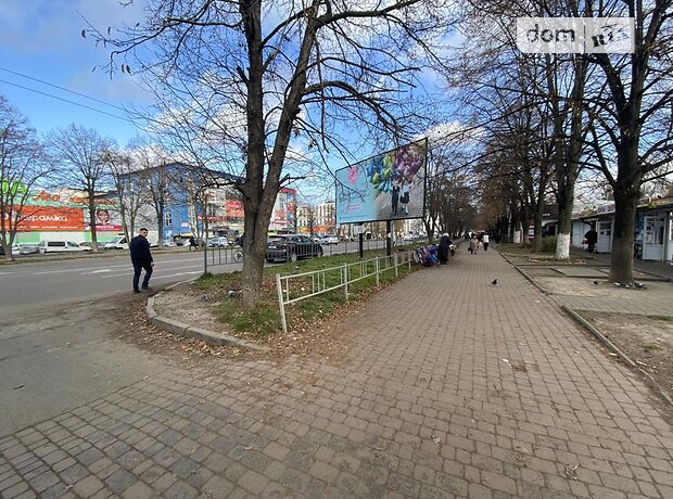 Торговая площадь в Ивано-Франковске, сдам в аренду по Мазепи, район Бам, цена: 40 000 грн за объект фото 1 Торговая площадь в Ивано-Франковске, сдам в аренду по Мазепи, район Бам, цена: 40 000 грн за объект фото 1