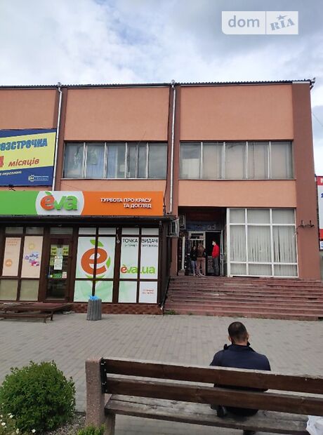 Торговая площадь в Тульчине, сдам в аренду по (універмаг) Леонтовича, район Тульчин, цена: 10 500 грн за объект фото 1 Торговая площадь в Тульчине, сдам в аренду по (універмаг) Леонтовича, район Тульчин, цена: 10 500 грн за объект фото 1