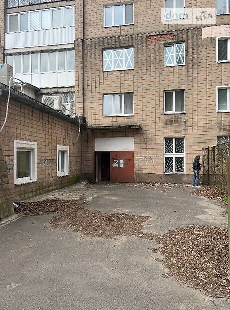 Торгова площа в Умані, здам в оренду по Тищика 3, район Умань, ціна: 34 000 грн за об’єкт фото 1 Торгова площа в Умані, здам в оренду по Тищика 3, район Умань, ціна: 34 000 грн за об’єкт фото 1